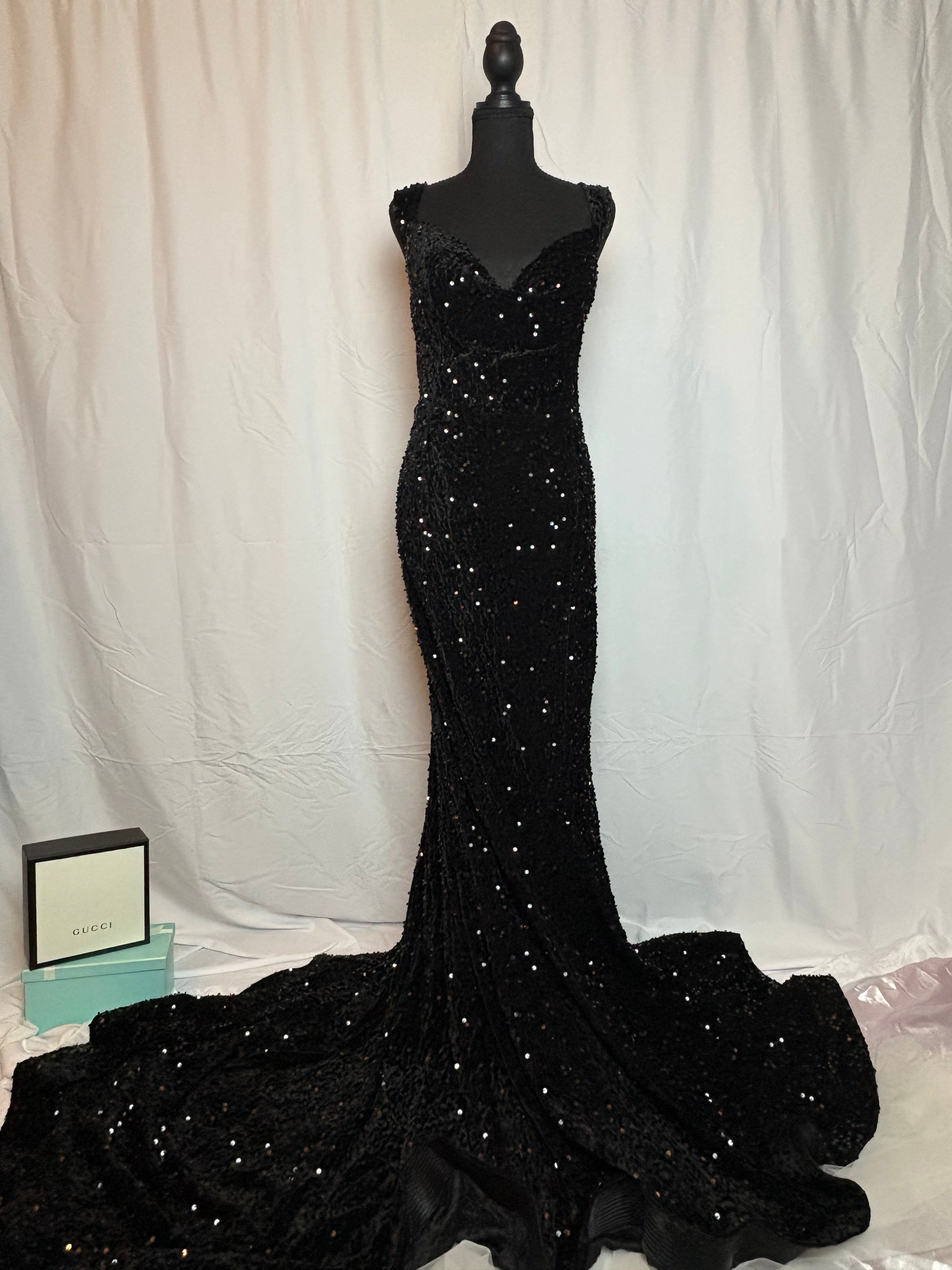 Black Strapless Gown - Size 3x